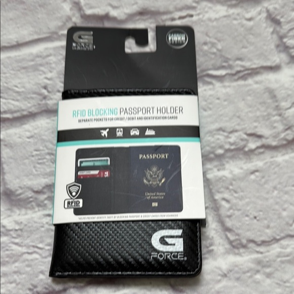 G-Force Black RFID Blocking Passport Holder - Picture 1 of 4